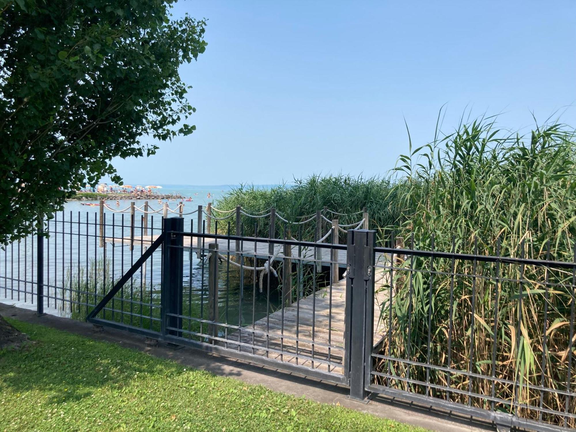 Beach 101 Villa Siófok Exteriör bild